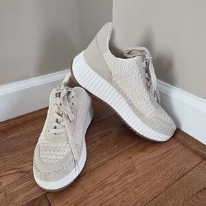 Dolce Vita Frida Sneakers